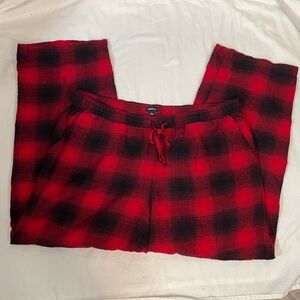 Gap Body Buffalo Plaid Red and Black Pajama Pants Lg